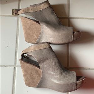 Grey and light brown wedges